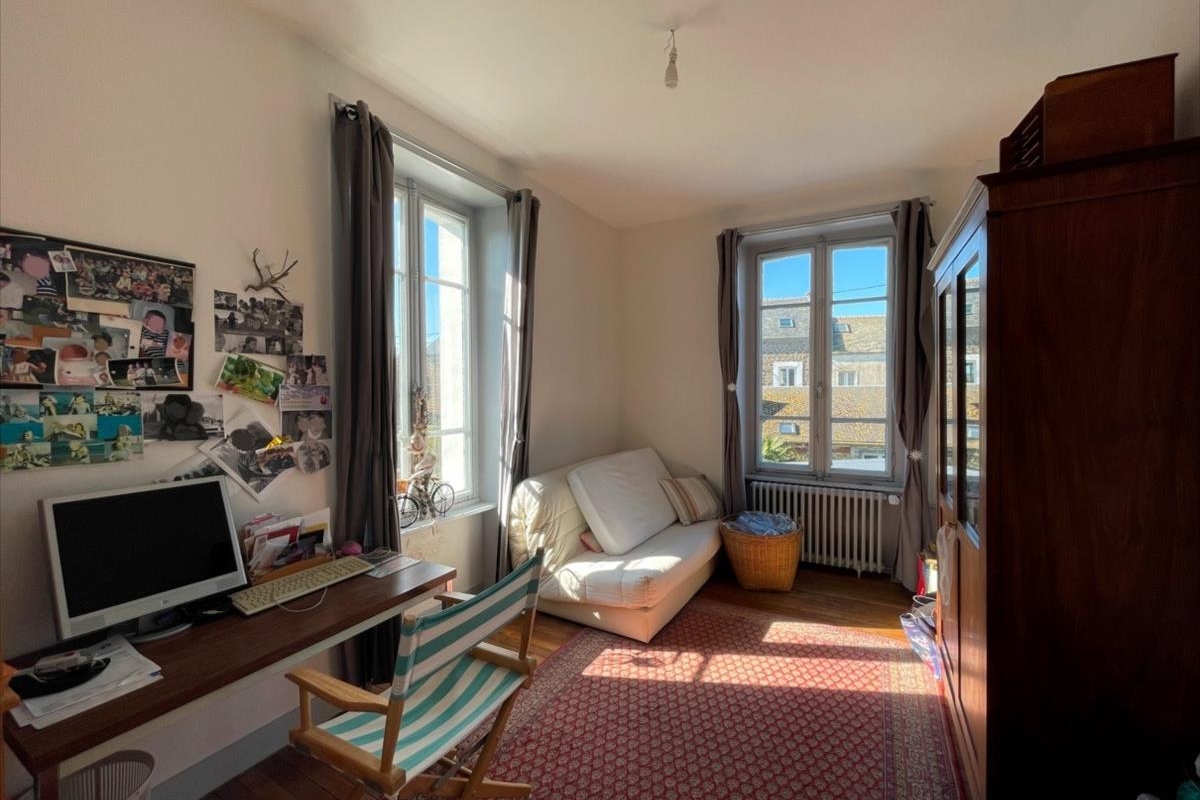 MAISON T9 - 246 m² - Photo 7